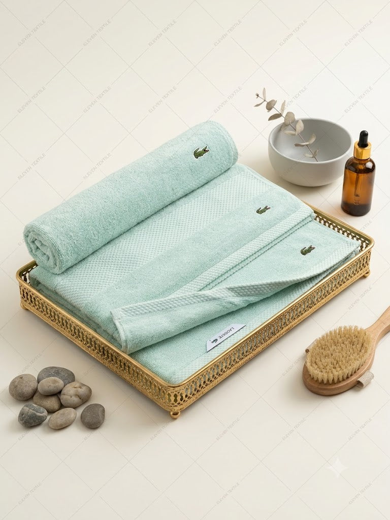 Crocodile Towel- Turquoise (18x28)
