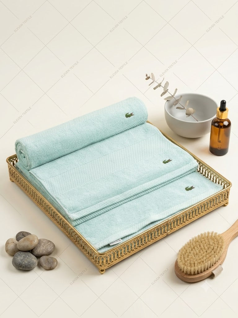 Crocodile Towel- Turquoise (18x28)